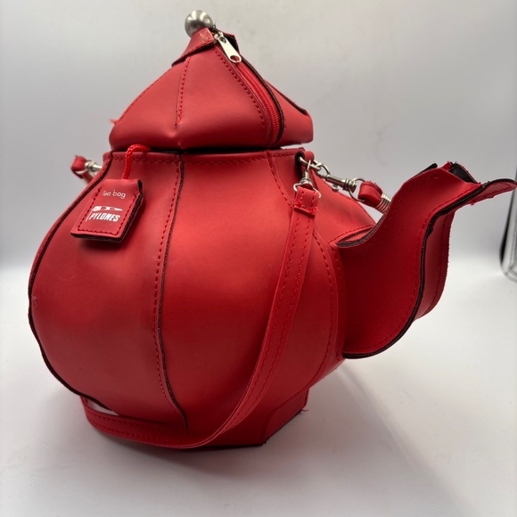 Rare PYLONES Teapot Shape Purse Vintage Red Handbag Teabag Crossbody - Picture 5 of 14